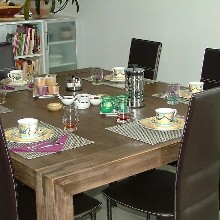 Les Enselmes Bed & Breakfast 3*