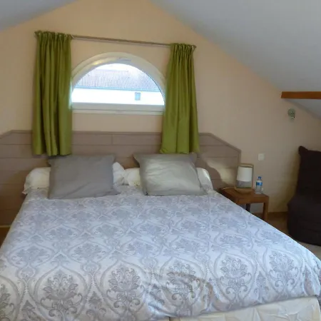 Les Enselmes Bed and breakfast Montagnieu (Isere)