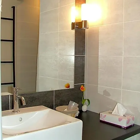 Les Enselmes 3* Montagnieu (Isere)