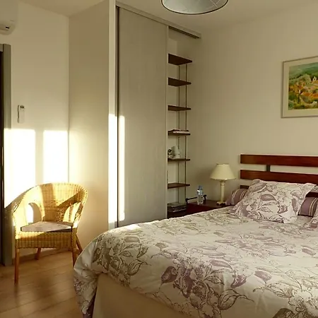 Bed & Breakfast Les Enselmes 3*
