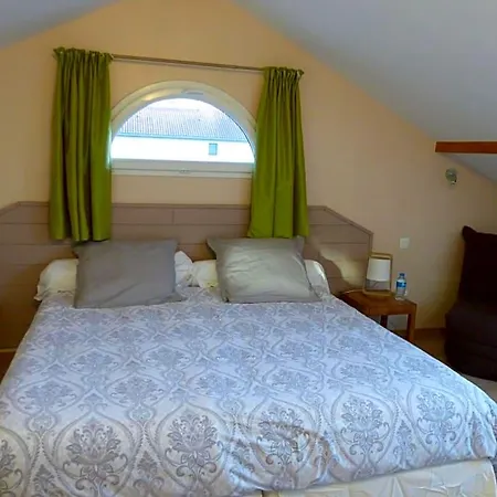 Les Enselmes Bed & Breakfast