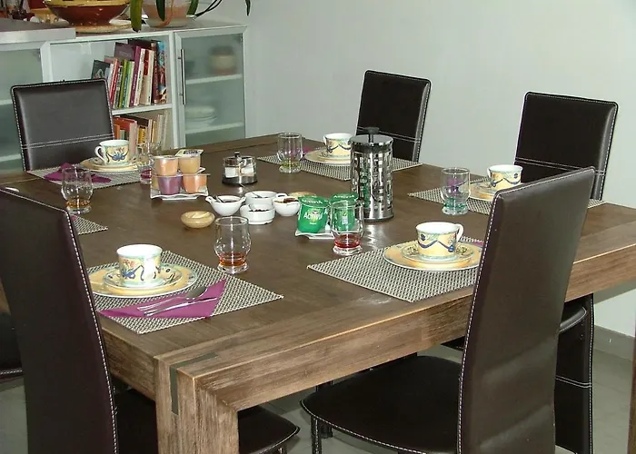 Les Enselmes Bed & Breakfast 3*